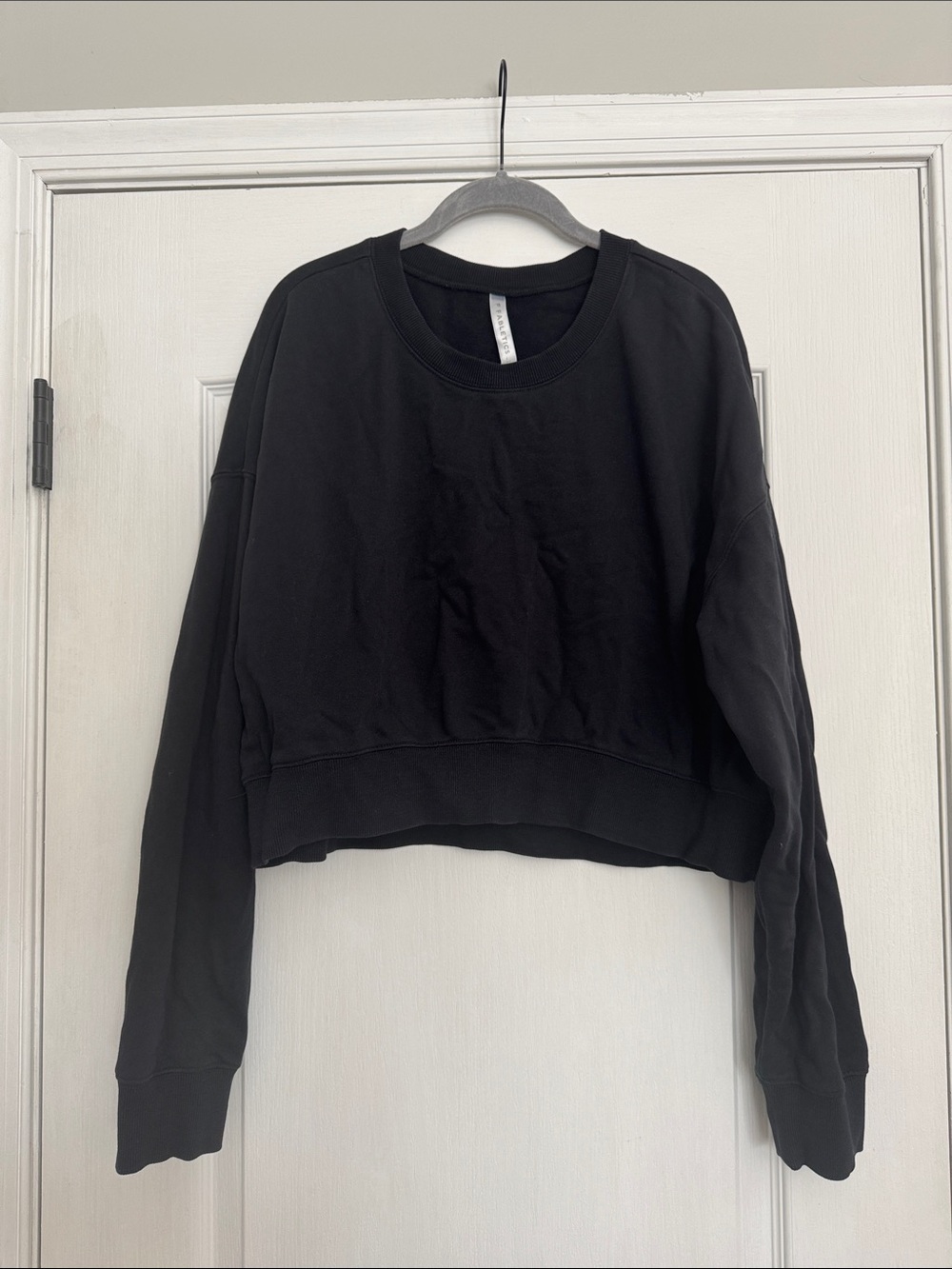 Fabletics cropped sweatshirt black XL
